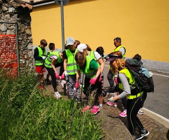 Scuola primaria Convitto C. Battisti - Lovere (Bg) - 1 maggio 2024